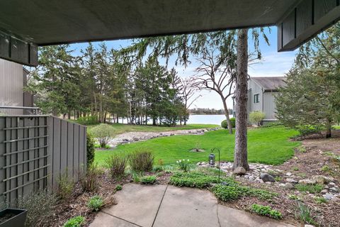 Tiny photo for 287 Deer Trail Court #D, Lake Barrington, IL 60010 (MLS # 12619704)