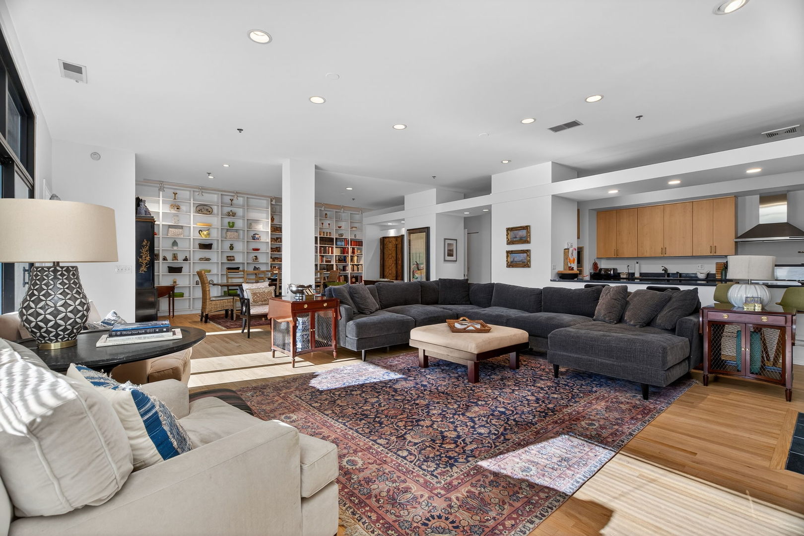 130 S Canal Street 10T