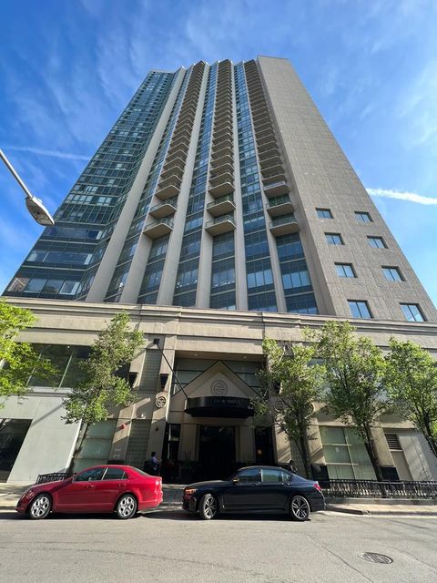 111 W MAPLE Street 3104 Chicago IL 60610