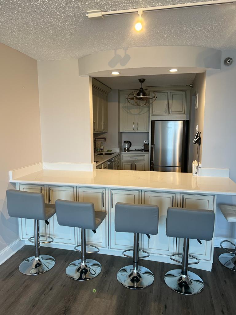 111 W MAPLE Street 3104