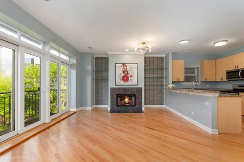Tiny photo for 2352 W Bloomingdale Avenue #3W, Chicago, IL 60647 (MLS # 12632621)
