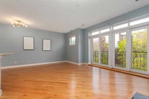 Tiny photo for 2352 W Bloomingdale Avenue #3W, Chicago, IL 60647 (MLS # 12632621)