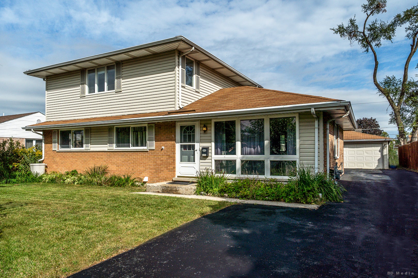 6314 W 85th Street