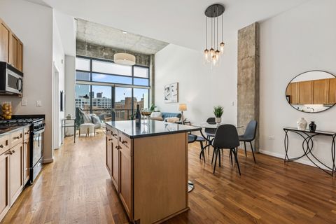 Tiny photo for 321 S Sangamon Street #908, Chicago, IL 60607 (MLS # 12479775)