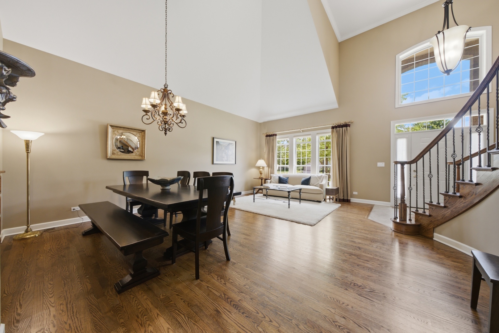 703 FIELDSTONE Court