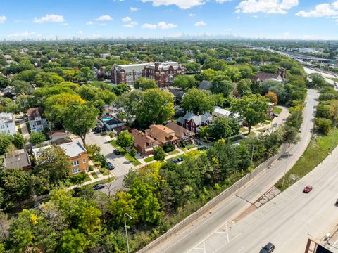 Tiny photo for 4655 N Keating Avenue, Chicago, IL 60630 (MLS # 12506513)