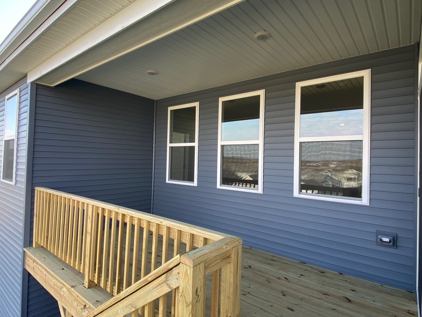 Bartlett, Illinois 60103, United States, 4 Bedrooms Bedrooms, ,2 BathroomsBathrooms,Residential,Active,242702