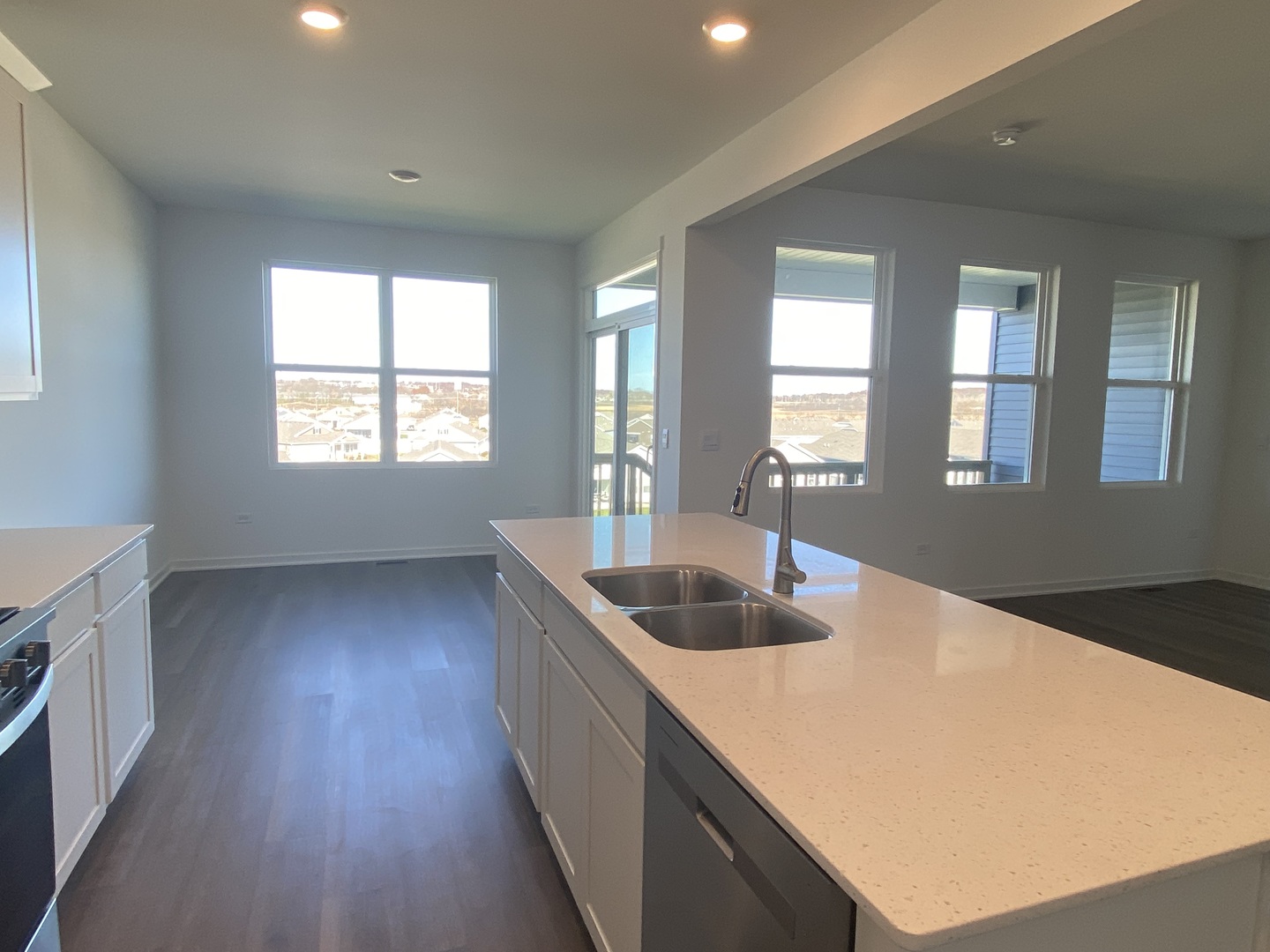 Bartlett, Illinois 60103, United States, 4 Bedrooms Bedrooms, ,2 BathroomsBathrooms,Residential,Active,242702