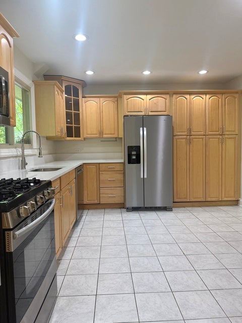 Tiny photo for 425 Carriage Hill Road, Naperville, IL 60565 (MLS # 12663008)