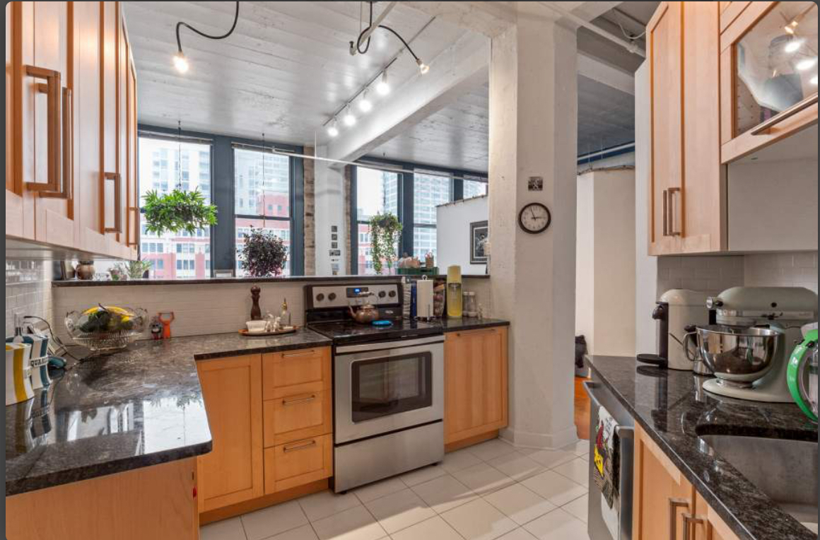 124 W Polk Street 605