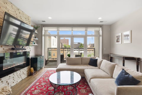 Tiny photo for 1601 W PEARSON Street #3S, Chicago, IL 60622 (MLS # 12679364)