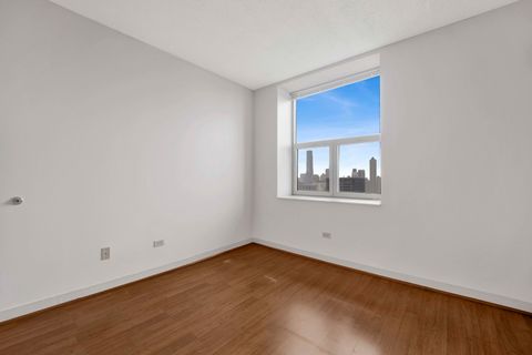Tiny photo for 222 N Columbus Drive #4606, Chicago, IL 60601 (MLS # 12635898)