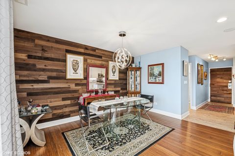 Tiny photo for 1717 W Crystal Lane #701, Mount Prospect, IL 60056 (MLS # 12548006)