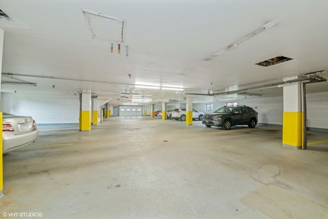 Tiny photo for 1717 W Crystal Lane #701, Mount Prospect, IL 60056 (MLS # 12548006)