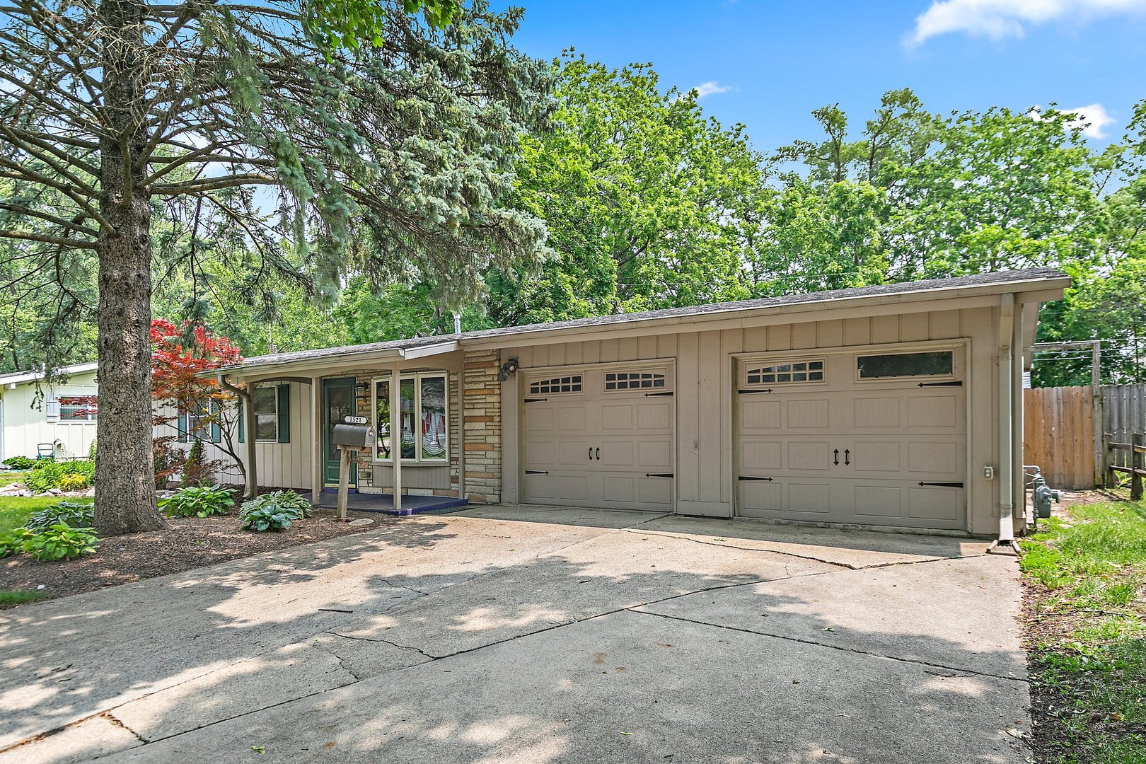 1521 Hulmes Drive