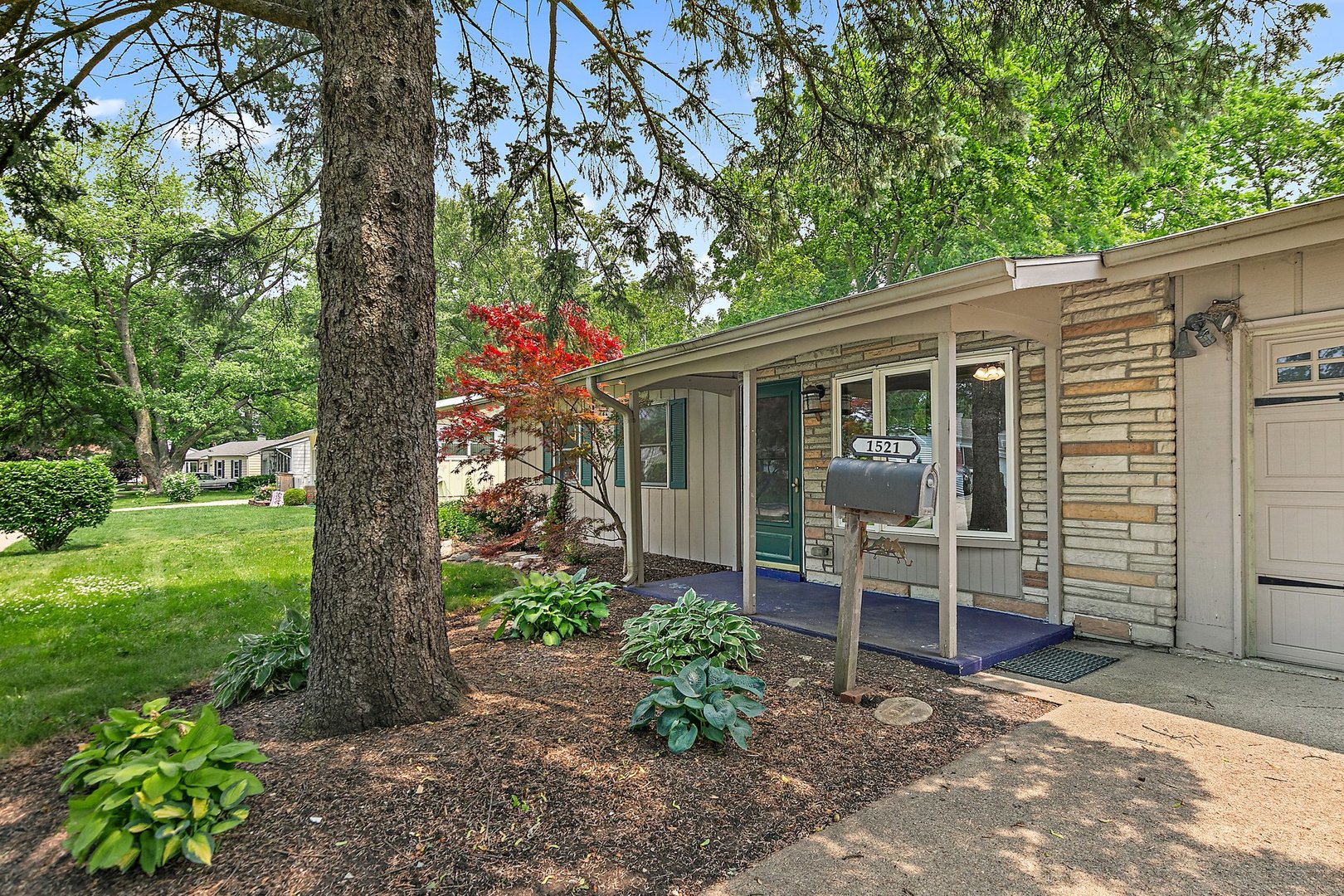 1521 Hulmes Drive