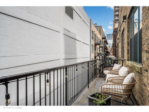 Tiny photo for 420 W Ontario Street #405, Chicago, IL 60654 (MLS # 12753902)