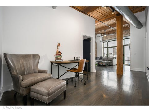 Tiny photo for 420 W Ontario Street #405, Chicago, IL 60654 (MLS # 12753902)