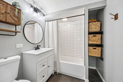 Tiny photo for 51 W Crystal Avenue, Lombard, IL 60148 (MLS # 12623092)