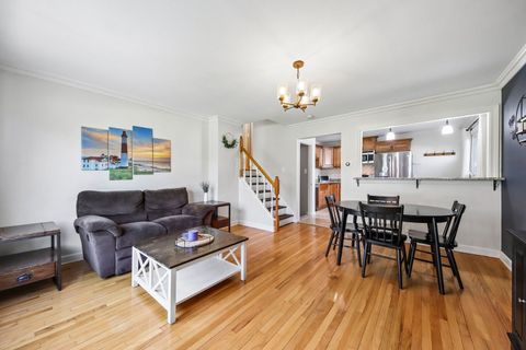 Tiny photo for 51 W Crystal Avenue, Lombard, IL 60148 (MLS # 12623092)