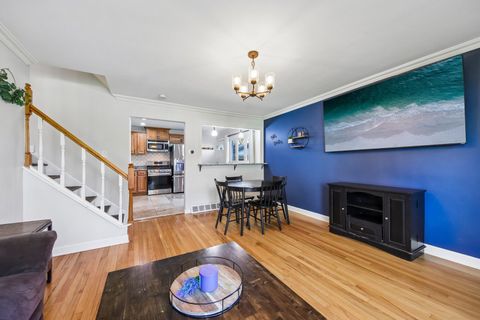 Tiny photo for 51 W Crystal Avenue, Lombard, IL 60148 (MLS # 12623092)