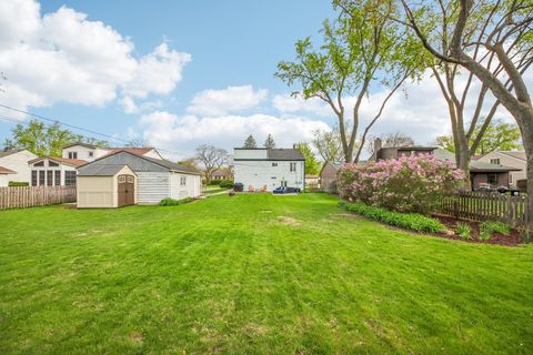 Tiny photo for 51 W Crystal Avenue, Lombard, IL 60148 (MLS # 12623092)