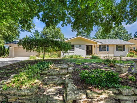Photo of 3104 Valley Brook Drive, Champaign, IL 61822 (MLS # 12685349)