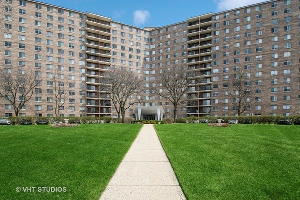 7141 N KEDZIE AVE APT 604, CHICAGO, IL 60645 - Image aafcfd9cb1375ee5d2efec0093a54018/2710166206