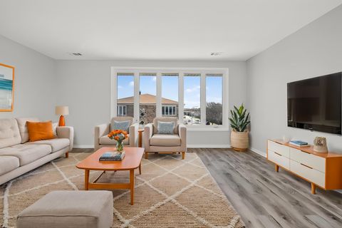 Photo of 6260 S Newland Avenue #3S, Chicago, IL 60638 (MLS # 12594285)