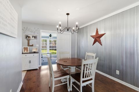 Tiny photo for 1810 W Chestnut Street, Marion, IL 62959 (MLS # 12620683)