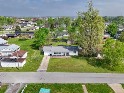 Tiny photo for 1810 W Chestnut Street, Marion, IL 62959 (MLS # 12620683)
