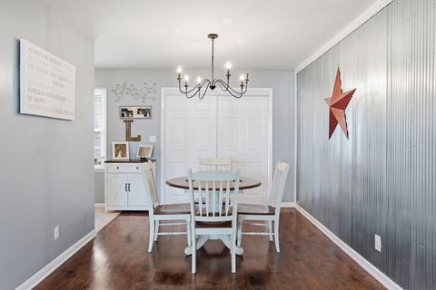 Tiny photo for 1810 W Chestnut Street, Marion, IL 62959 (MLS # 12620683)