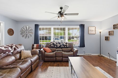 Tiny photo for 1810 W Chestnut Street, Marion, IL 62959 (MLS # 12620683)