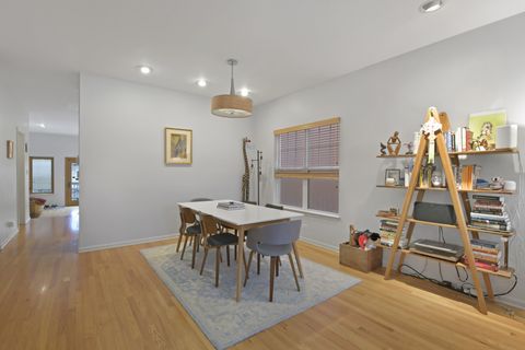 Tiny photo for 335 W Evergreen Avenue, Chicago, IL 60610 (MLS # 12579383)