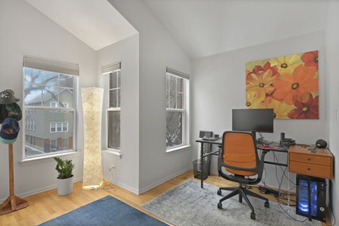 Tiny photo for 335 W Evergreen Avenue, Chicago, IL 60610 (MLS # 12579383)