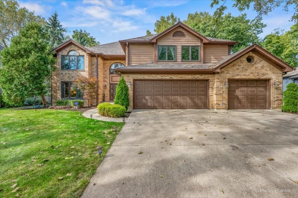 936 DORAL DR, BARTLETT, IL 60103 - Image ab04ab2bbeba19e97869da80ee4c1b2f/3320114373