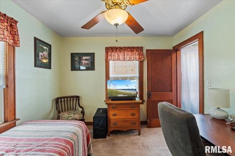 Tiny photo for 914 1ST Avenue, Hampton, IL 61256 (MLS # QC4268039)