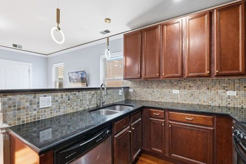 Tiny photo for 4109 W Eastwood Avenue #2, Chicago, IL 60630 (MLS # 12520752)