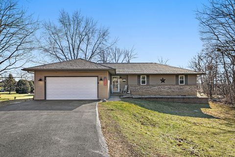 Tiny photo for 5135 WALNUT GROVE Drive, Poplar Grove, IL 61065 (MLS # 12536281)