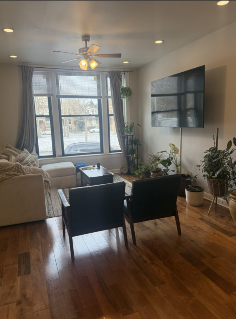 1649 W Garfield Boulevard 1