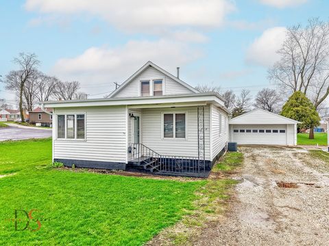 Photo of 319 Railroad Avenue, Ottawa, IL 61350 (MLS # 12610077)
