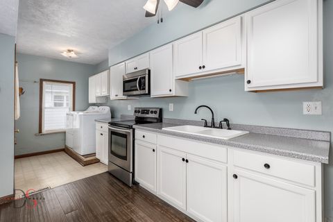 Tiny photo for 319 Railroad Avenue, Ottawa, IL 61350 (MLS # 12610077)