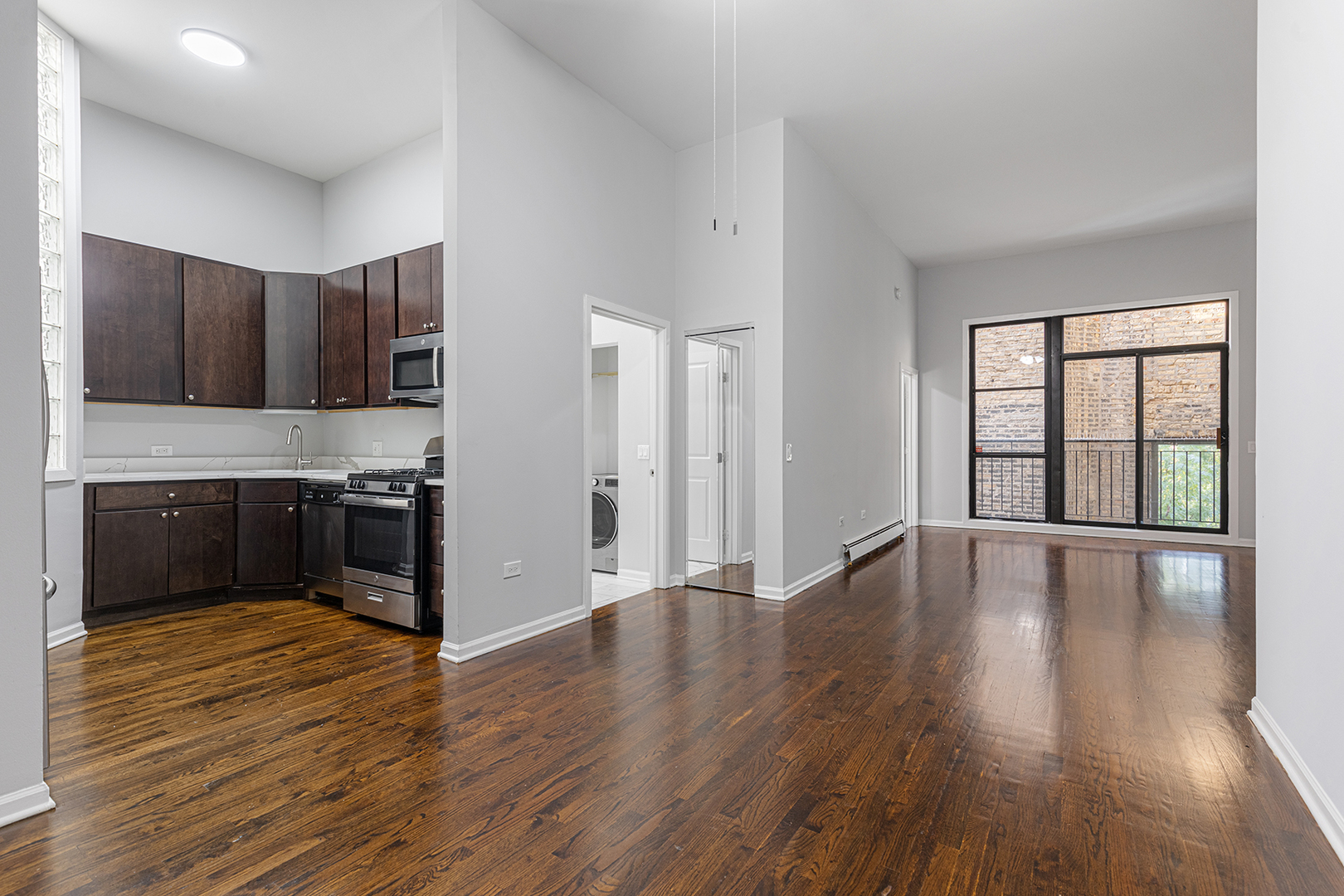 1625 W Howard Avenue 218