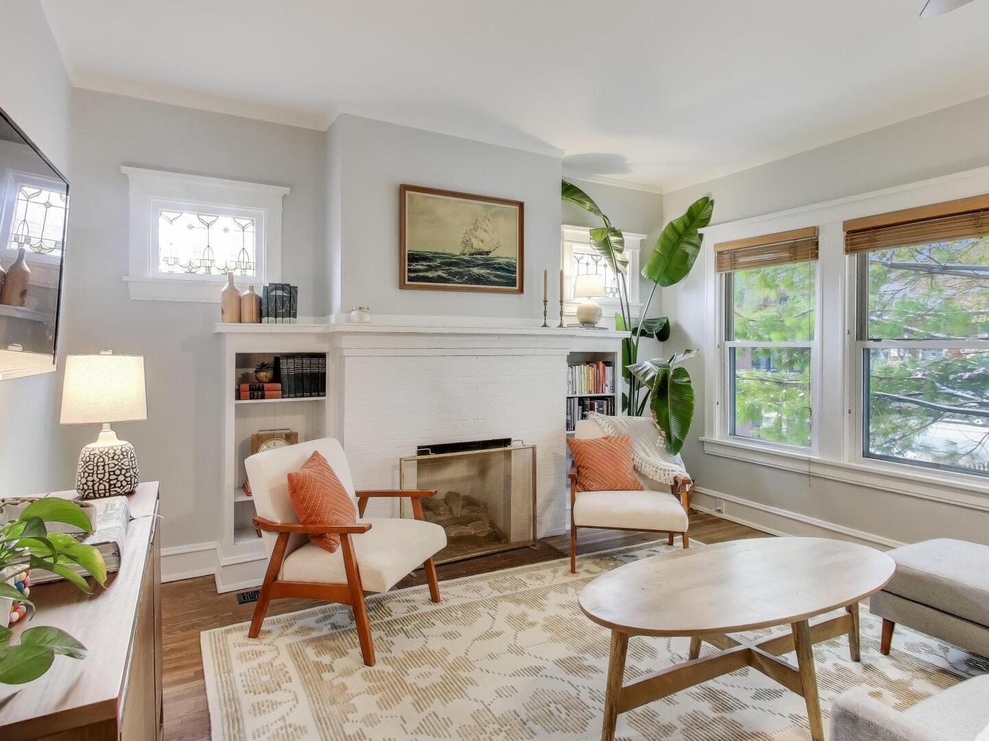 140 N Ridgeland Avenue 1S