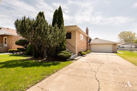6755 W 87th Place Oak Lawn IL 60453
