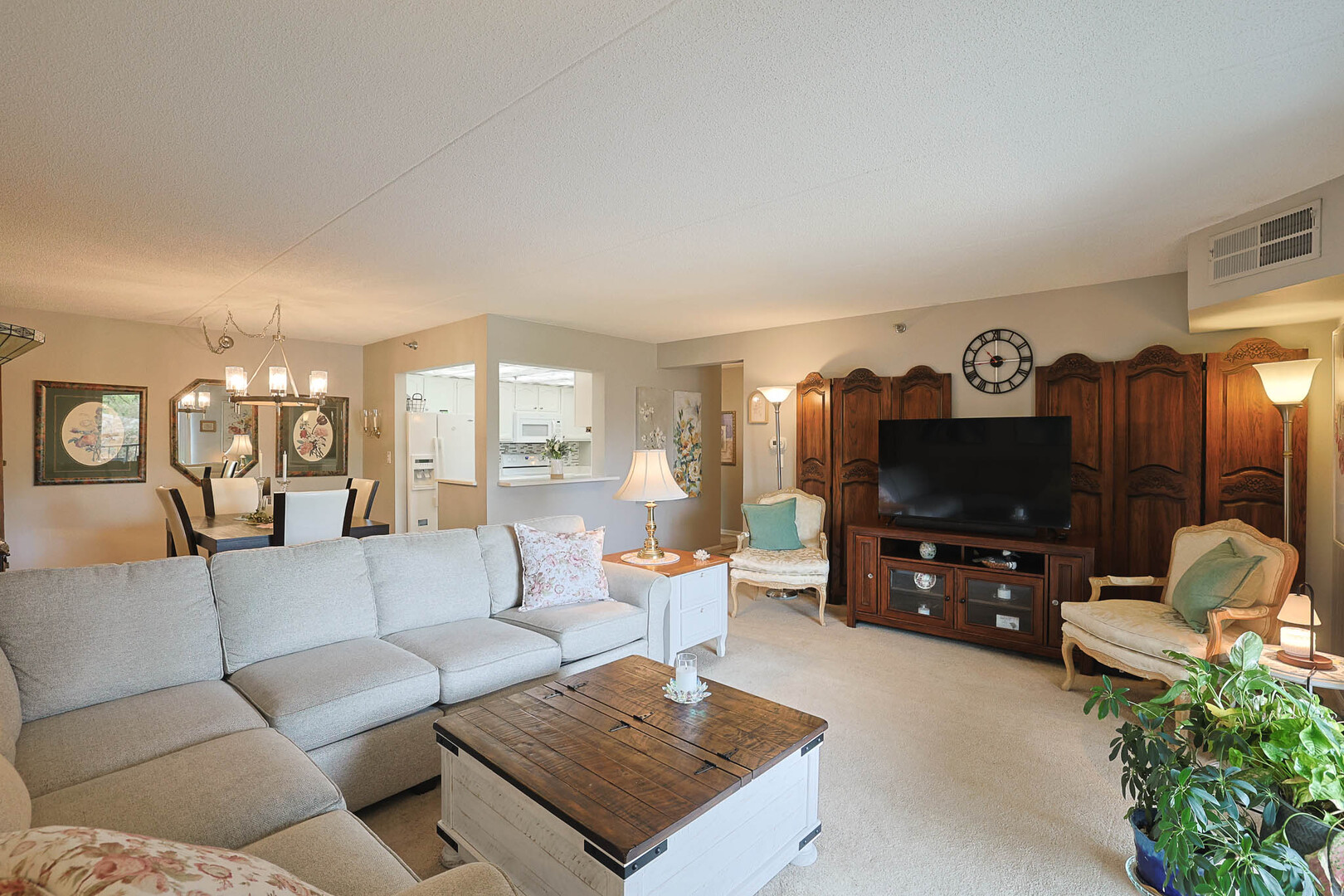 1 Bloomingdale Place 200