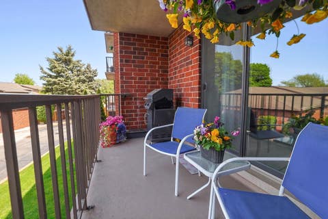 Tiny photo for 1 Bloomingdale Place #200, Bloomingdale, IL 60108 (MLS # 12639970)