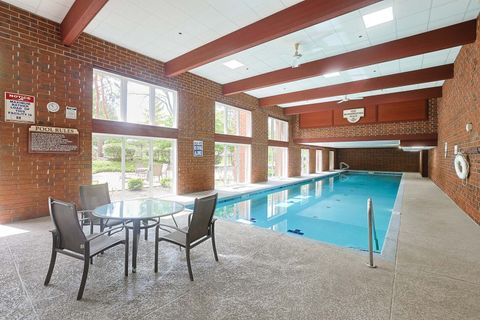 Tiny photo for 1 Bloomingdale Place #200, Bloomingdale, IL 60108 (MLS # 12639970)