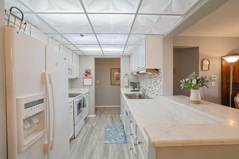 Tiny photo for 1 Bloomingdale Place #200, Bloomingdale, IL 60108 (MLS # 12639970)