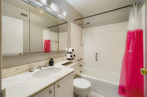 Tiny photo for 5415 N SHERIDAN Road #5203, Chicago, IL 60640 (MLS # 12466110)